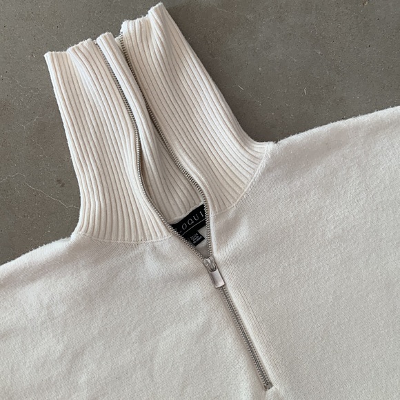 Cream turtleneck sweater - Picture 2 of 5